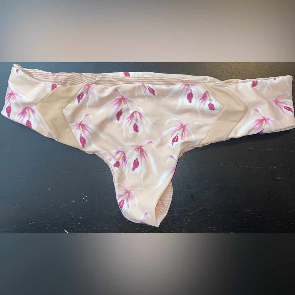 Acacia Swimwear Vintage Island Orchid Bikini Mentawai Bottoms L Cheeky